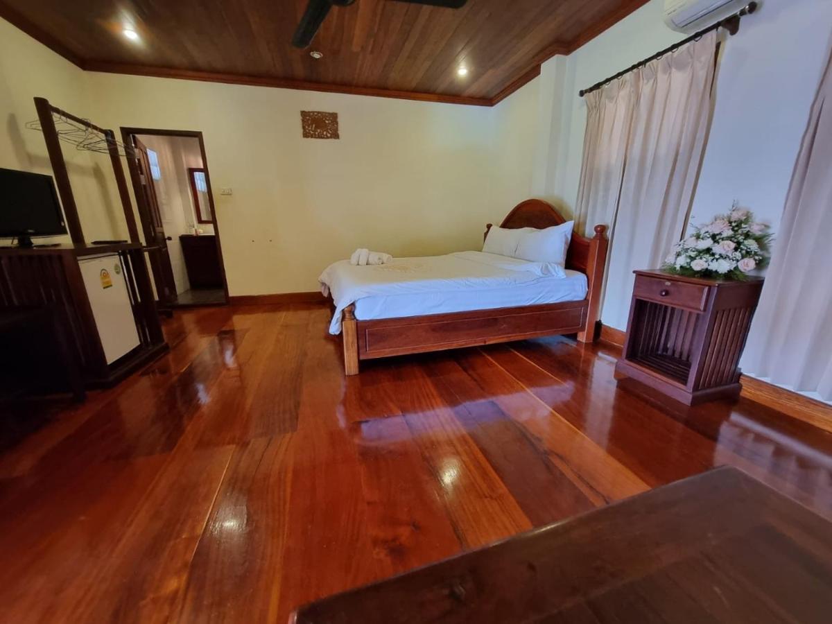 Somvang Khily Guesthouse 宋旺吉利 酒店 Luang Prabang Extérieur photo