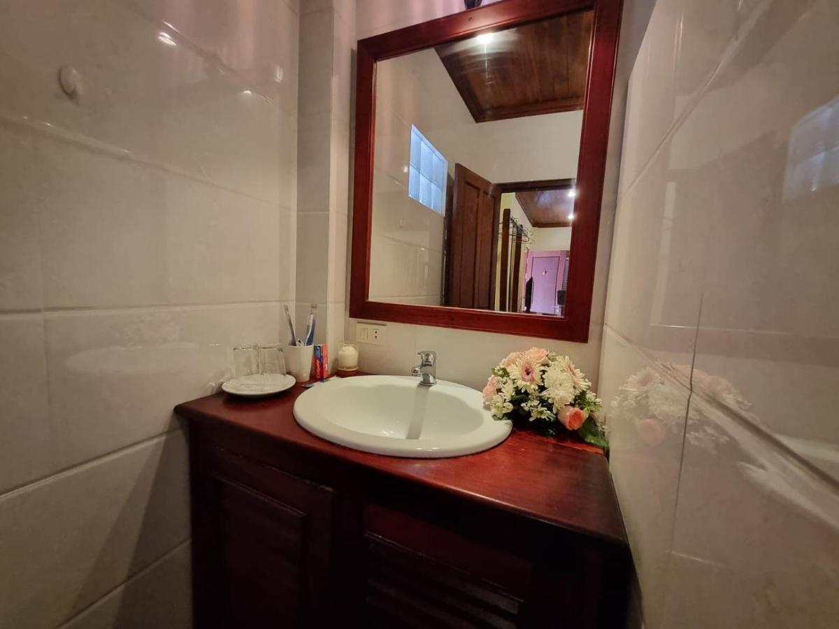 Somvang Khily Guesthouse 宋旺吉利 酒店 Luang Prabang Extérieur photo