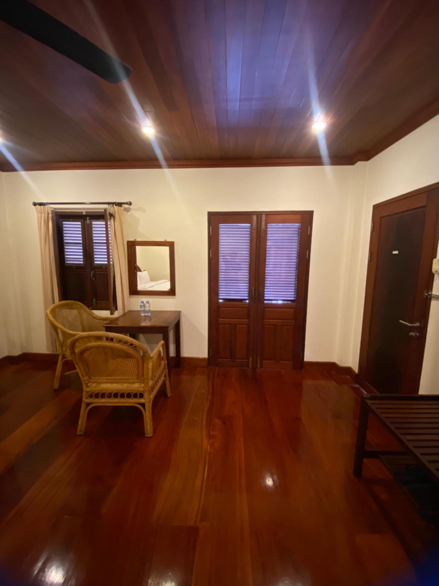 Somvang Khily Guesthouse 宋旺吉利 酒店 Luang Prabang Extérieur photo