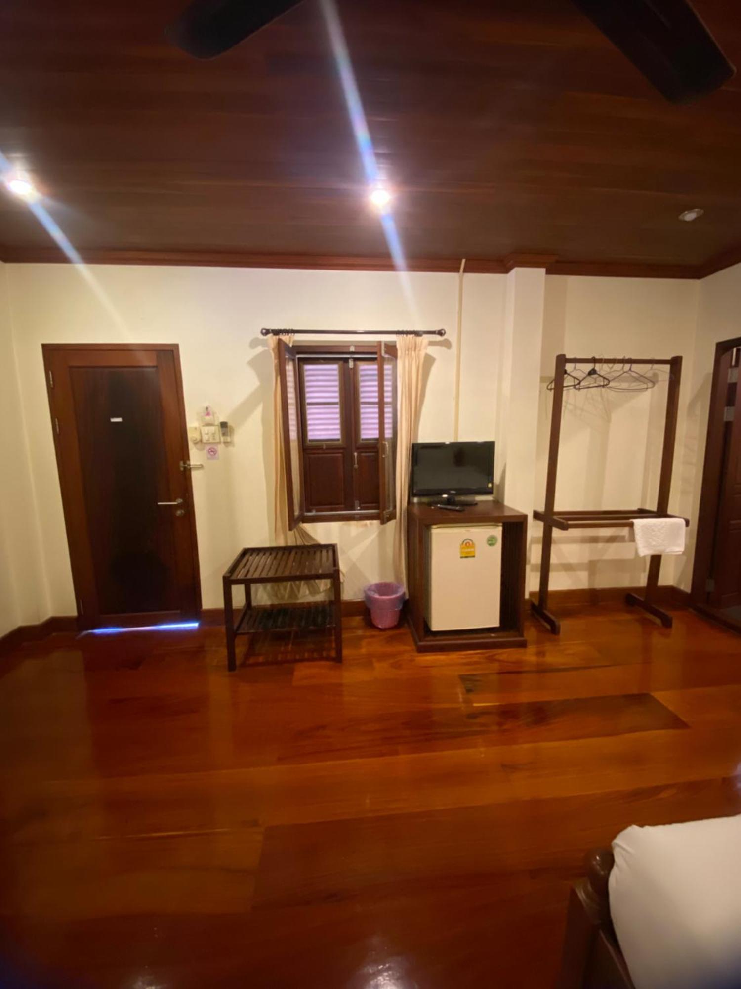 Somvang Khily Guesthouse 宋旺吉利 酒店 Luang Prabang Extérieur photo