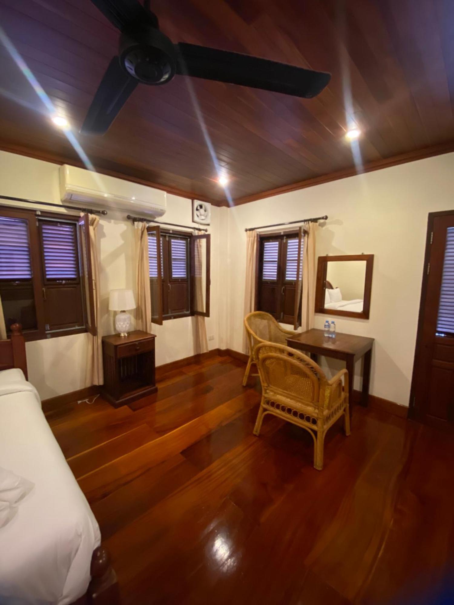 Somvang Khily Guesthouse 宋旺吉利 酒店 Luang Prabang Extérieur photo