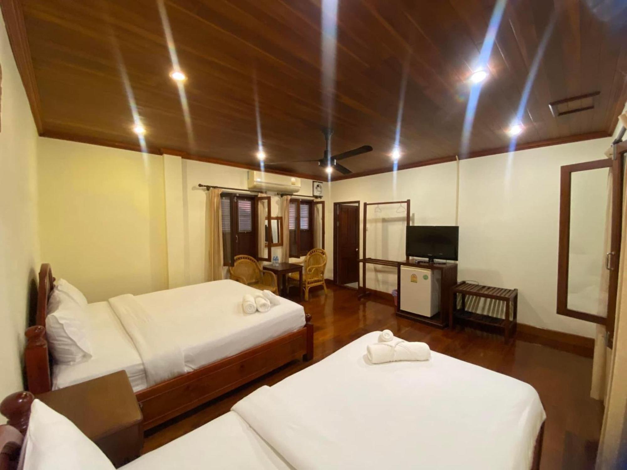 Somvang Khily Guesthouse 宋旺吉利 酒店 Luang Prabang Extérieur photo