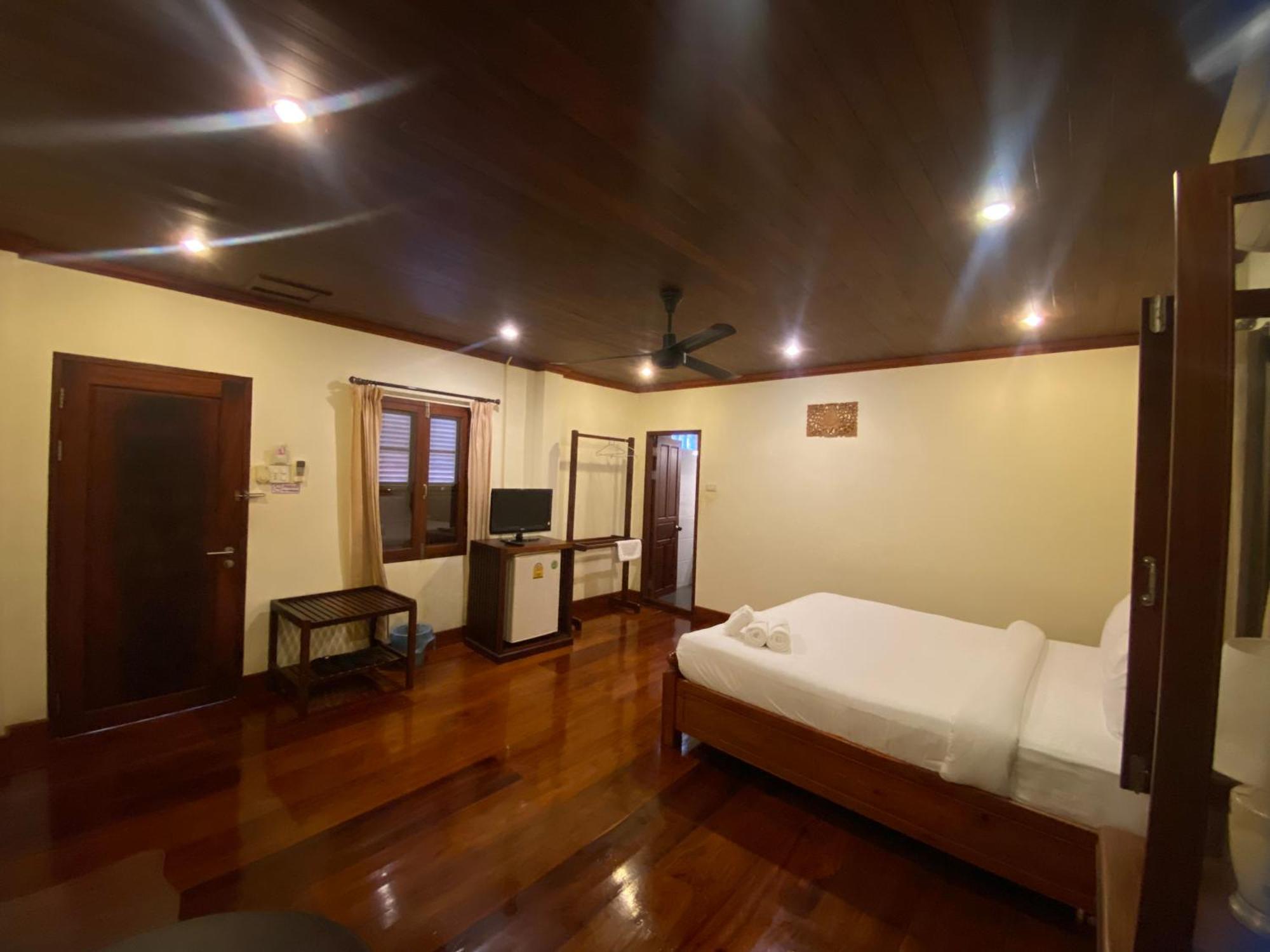 Somvang Khily Guesthouse 宋旺吉利 酒店 Luang Prabang Extérieur photo